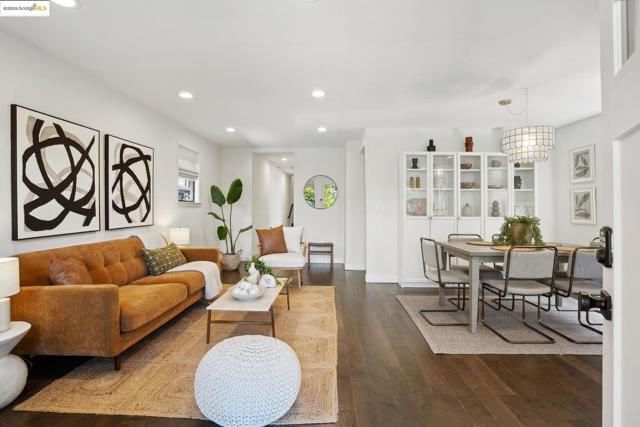 3360 Arizona St, Oakland CA: https://media.crmls.org/mediaz/6794a6cf-fadb-445e-aeef-69939b331482.jpg