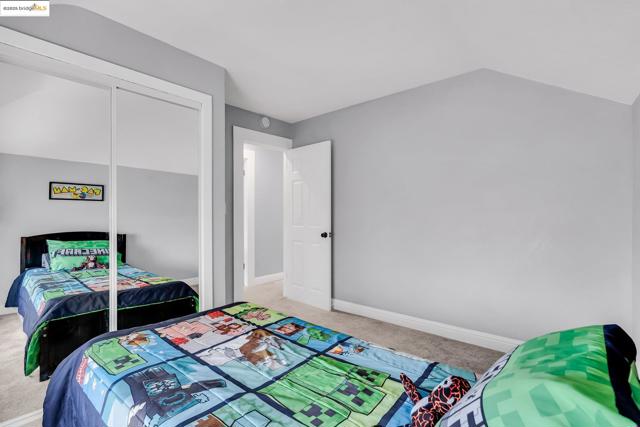 2350 W Shell Ave, Martinez CA: https://media.crmls.org/mediaz/6794fc5b-26dc-4bab-9fb3-a9dca22c7a04.jpg