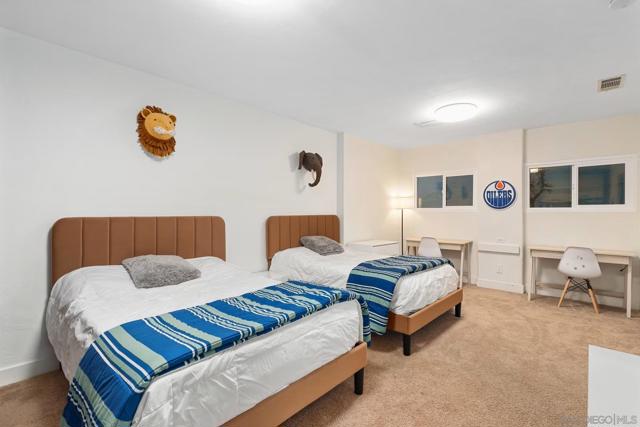 16936 Via de Santa Fe, Rancho Santa Fe CA: https://media.crmls.org/mediaz/67950bff-c058-49f2-86dd-fd33ba476195.jpg