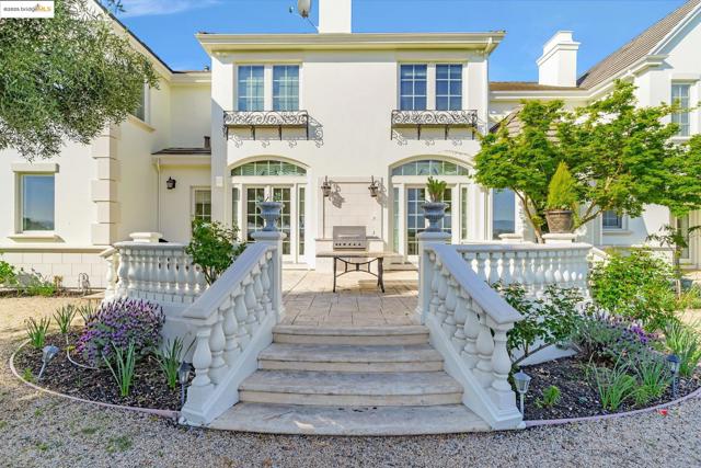 1853 Via Di Salerno, Pleasanton CA: https://media.crmls.org/mediaz/67955e63-1d0b-4abc-8258-fe4b2817d488.jpg