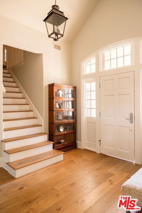 4714 Balboa Avenue, Encino CA: https://media.crmls.org/mediaz/67956f0b-a411-4e4d-9498-d1495d7095b3.jpg