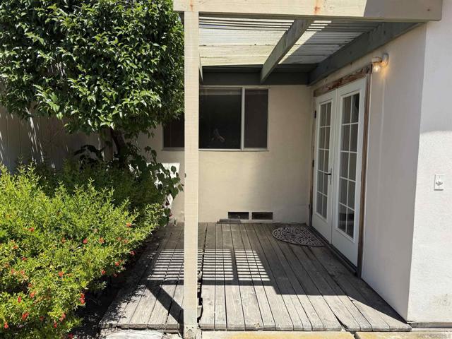 6056 Winfield Ave, La Mesa CA: https://media.crmls.org/mediaz/6797001d-577d-4dd6-a195-7aaf12867994.jpg