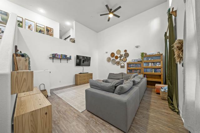 Detail Gallery Image 22 of 32 For 231 Vermont Ct, El Cajon,  CA 92020 - 3 Beds | 2 Baths