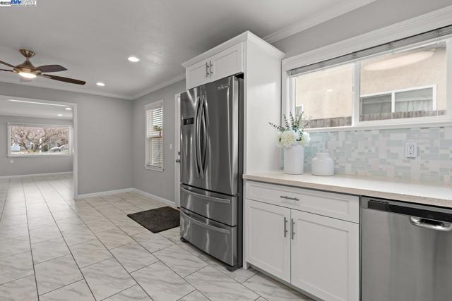 633 N P St, Livermore CA: https://media.crmls.org/mediaz/6797df8a-41cc-45ce-9e60-bd98d9ce48e3.jpg