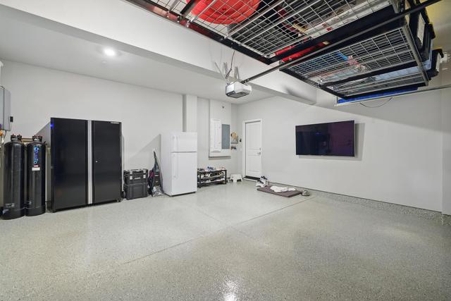 410 E Redberry Place, Mountain House CA: https://media.crmls.org/mediaz/6798033f-1b3e-4526-880d-c5ea09de6037.jpg
