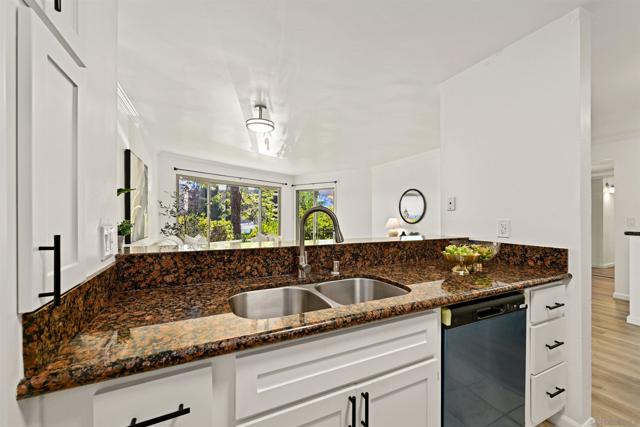 5708 Baltimore Dr, La Mesa CA: https://media.crmls.org/mediaz/6798817c-574e-47bc-8c0b-248d013f8faa.jpg