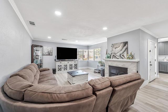 1247 Benedict Court, San Leandro CA: https://media.crmls.org/mediaz/6798ba5f-5c68-4551-903c-27382f85d43a.jpg