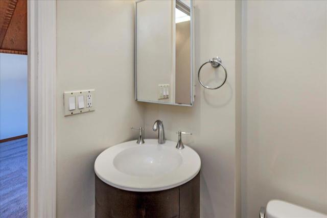 13434 Old Oak Way, Saratoga CA: https://media.crmls.org/mediaz/6798d9d3-781d-4150-a9df-5648238d6f70.jpg