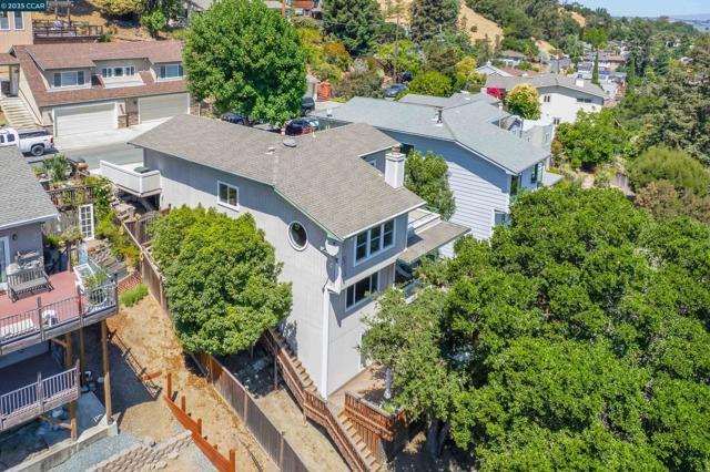 1027 W Arlington Way, Martinez CA: https://media.crmls.org/mediaz/67991568-0dee-4c17-9374-49ee950afa61.jpg