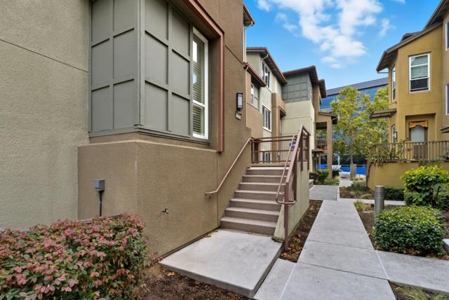 528 Odyssey Lane, Milpitas CA: https://media.crmls.org/mediaz/679915a7-0ec5-44d5-b0c7-0c915791f152.jpg