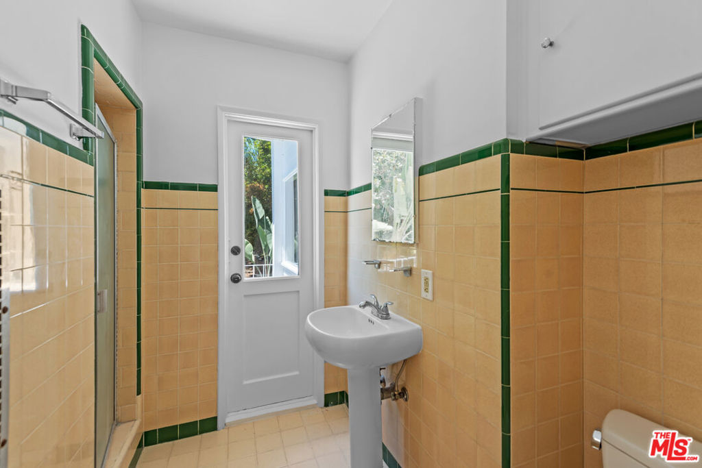 MLS #25587447 image #18