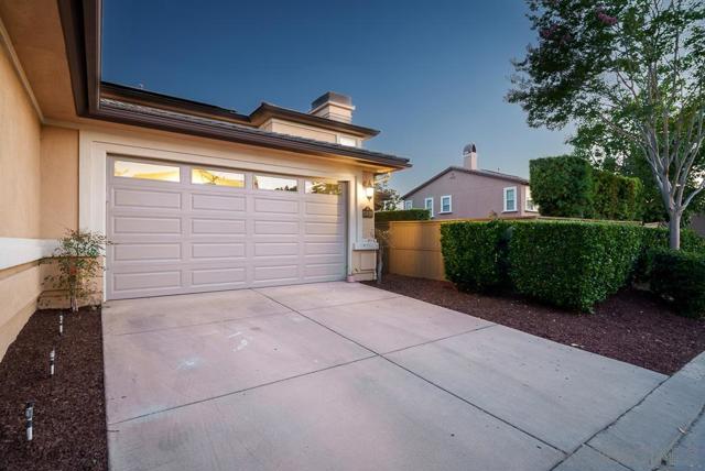 15820 Paseo Del Sur, San Diego CA: https://media.crmls.org/mediaz/679963f2-1b58-4ec8-bc24-bb8fb10035d2.jpg