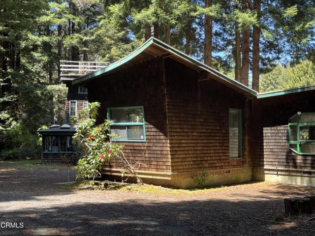 Detail Gallery Image 4 of 43 For 32371 Middle Ridge Rd, Albion,  CA 95410 - 3 Beds | 2 Baths