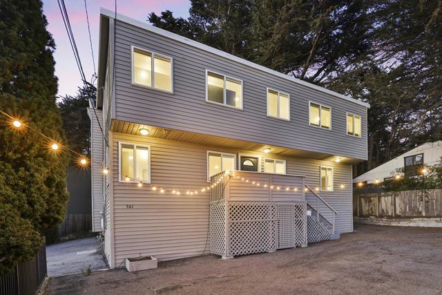 301 Channing Way, Pacifica CA: https://media.crmls.org/mediaz/6799e9b6-aafa-4e10-802f-b097f128ba07.jpg