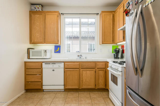 Image 1 of 5 For 2832 Riverpark Boulevard