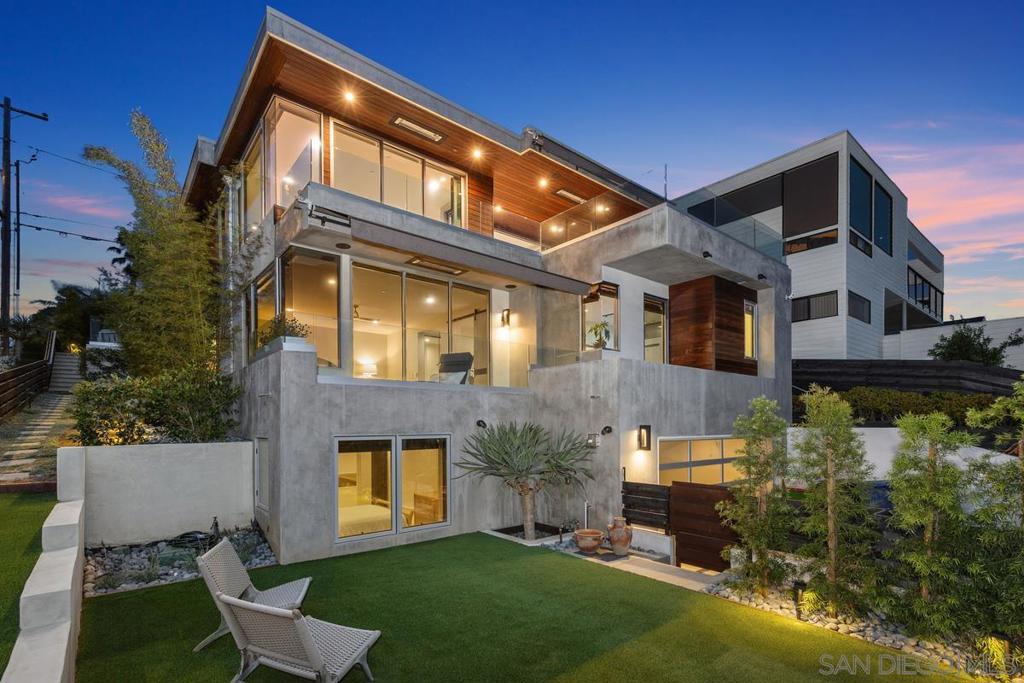 367 LIVERPOOL DR