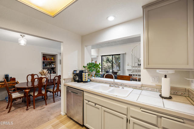 Detail Gallery Image 13 of 31 For 2200 Martinique Ln, Oxnard,  CA 93035 - 2 Beds | 2 Baths