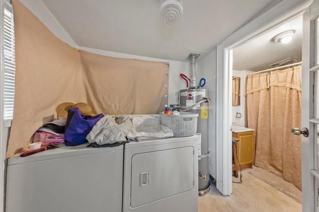 584585 Monterey Road, Morgan Hill CA: https://media.crmls.org/mediaz/679b5395-bd6c-4c18-a253-5efc1d5d231f.jpg