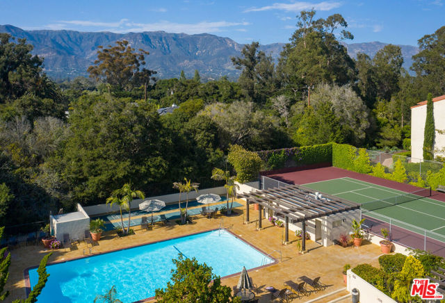 67 Seaview Drive, Santa Barbara CA: https://media.crmls.org/mediaz/679b58ba-1664-4692-b887-538866550fee.jpg