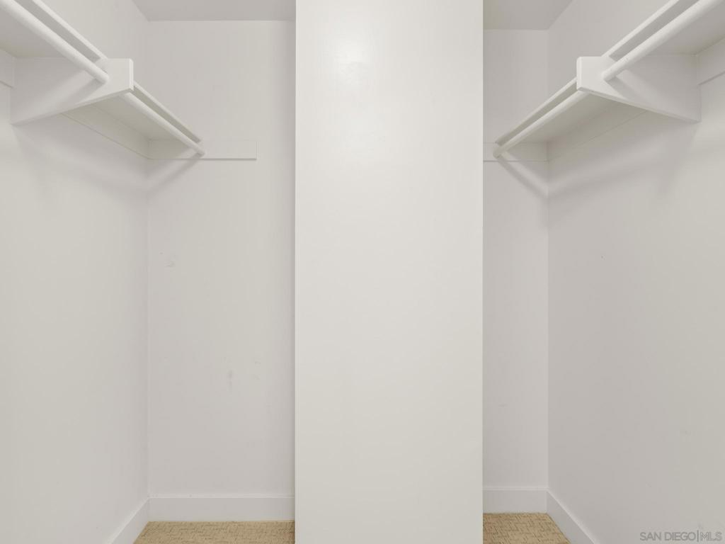 https://media.crmls.org/mediaz/679b8a99-5008-403a-870a-17a45260486d.jpg?preset=X-Large