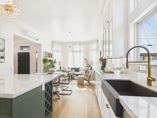 2602 Adeline St, Oakland CA: https://media.crmls.org/mediaz/679c489b-99db-41df-a3bc-0ee014a183ea.jpg