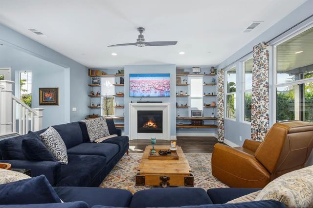 238 Ventasso Way, Fallbrook CA: https://media.crmls.org/mediaz/679dc66d-20bc-433a-9396-fc7a998eabca.jpg