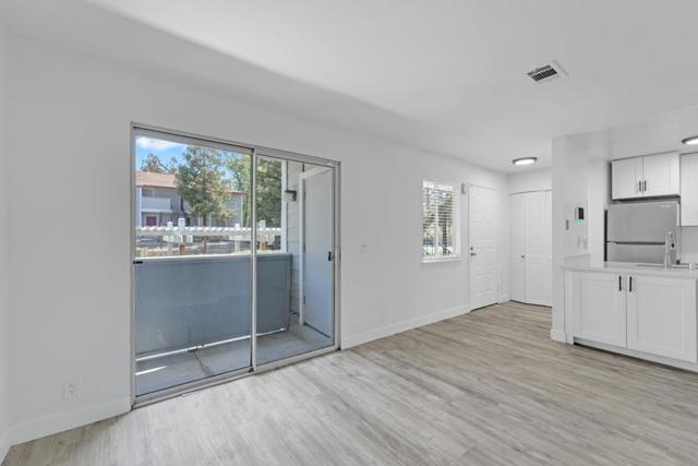 29628 Desert Oak Ct, Hayward CA: https://media.crmls.org/mediaz/679de196-fb7c-49c5-87b2-6d520a17cb89.jpg