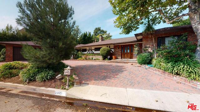 2065 Stradella Road