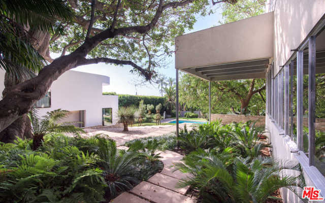 126 MABERY Road Santa Monica, California Richard Neutra's "Sten Frenke House" - Historical Landmark #647: One of Neutra's most important pieces of work. Sublime light garnered through continuous ribbons of glass; serene spaces vying for extended visits; a direct connection to the strategically-planted-for-privacy, expansive lot. The home sits at the rear of the gated property presiding over the large, ozonated pool. The property benefits from two, recent restorations (the 1st updated the infrastructure; the 2nd, after rigorous review of UCLA's Neutra archives, restored the home to its original design). The current owner added a Johnston Marklee designed creative work studio w/additional guest accommodations which harmonizes w/and elevates the Sten Frenke. Sited on two lots, the property offers ocean, whitewater and beach-sand views and is proximate to one of the City's most coveted beaches and to the best restaurants, retail, nightlife. Property's energy needs are supplied, in part, through on-site geo-thermal generators. Also included are a three-car garage, hot yoga room and sauna.