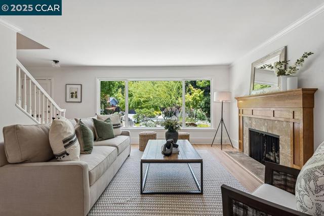1245 Rimer Dr, Moraga CA: https://media.crmls.org/mediaz/67a30b3b-a360-436e-9df5-4f42f22106de.jpg