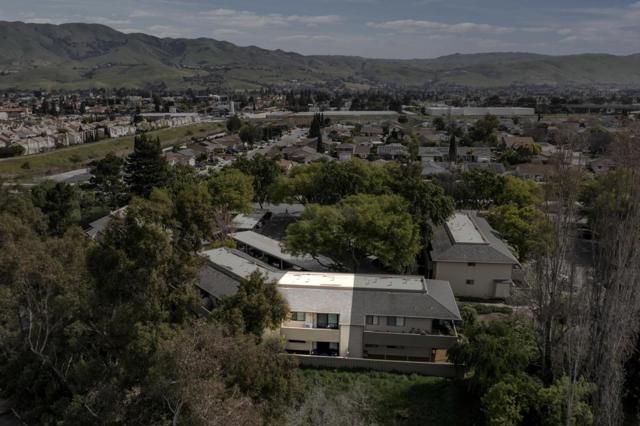 1199 N Abbott Avenue, Milpitas CA: https://media.crmls.org/mediaz/67a33efb-9248-44cd-8166-019d96281d6d.jpg