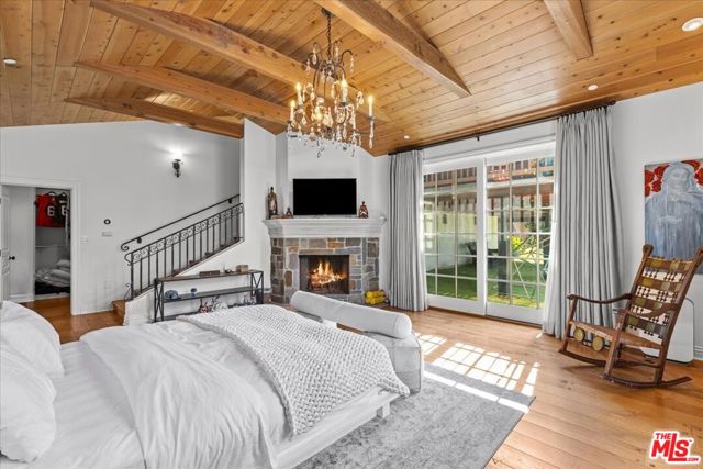 2373 Tuna Canyon Road, Topanga CA: https://media.crmls.org/mediaz/67a443a5-6496-4a7c-981a-35b5af5cd1bb.jpg