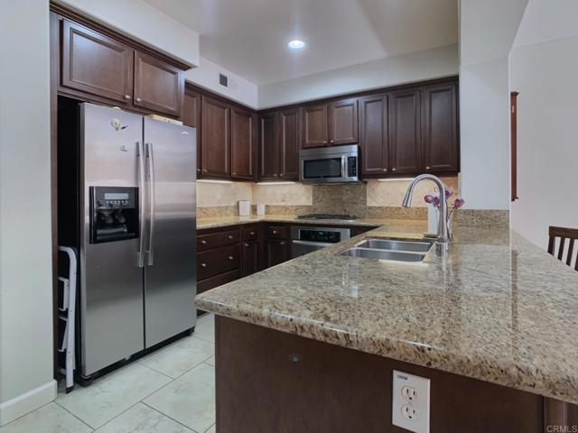Image 5 of 20 For 2234 Capistrano Way  23