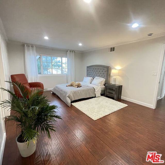 11158 Newcastle Avenue, Granada Hills CA: https://media.crmls.org/mediaz/67a613fd-5eec-459f-a9d0-68e84e3f1dbd.jpg