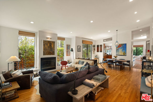 4 Bed Home for Sale in Venice, California