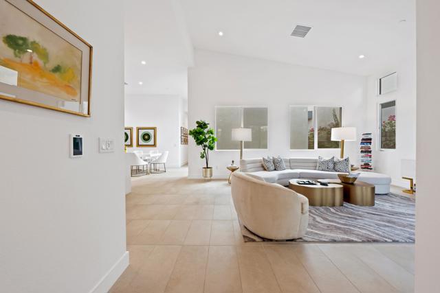 781 Fountain Drive, Palm Springs CA: https://media.crmls.org/mediaz/67a6b027-abe8-4257-936d-80a229f6c1c7.jpg