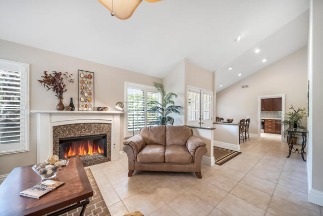 43512 Via Magellan Drive, Palm Desert CA: https://media.crmls.org/mediaz/67a77b92-074d-4481-82fb-71b2219ce58c.jpg