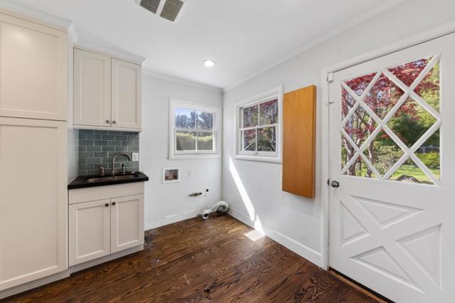 680 Fairway Circle, Hillsborough CA: https://media.crmls.org/mediaz/67a79c50-88cd-4f73-b4f1-effb1925a9cf.jpg