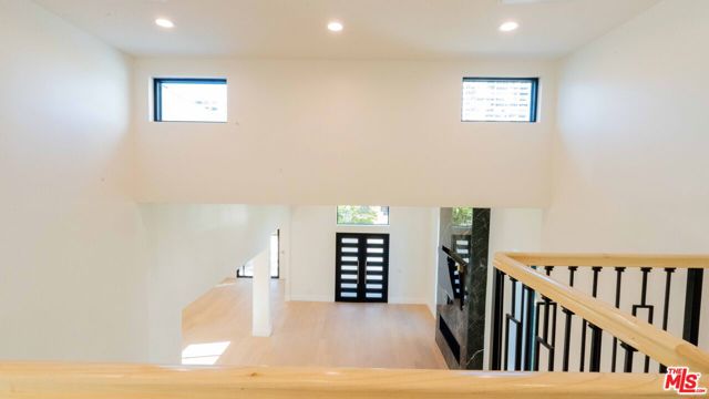 10520 Ashton Avenue, Los Angeles CA: https://media.crmls.org/mediaz/67a7a379-774b-4bde-8ce3-7b0310c42d0c.jpg
