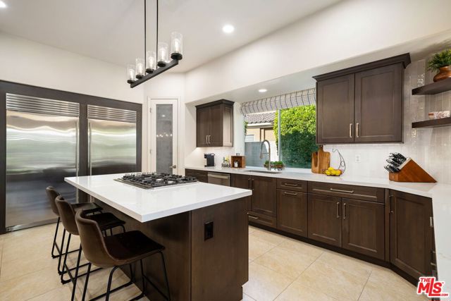 8 Dickens Court, Rancho Mirage, CA 92270