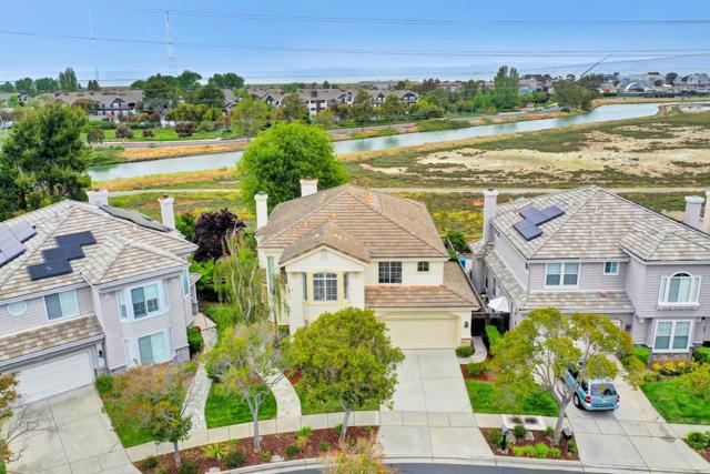 998 Governors Bay Drive, Redwood City CA: https://media.crmls.org/mediaz/67a8c307-736d-4080-bb89-bc376bf8efa3.jpg