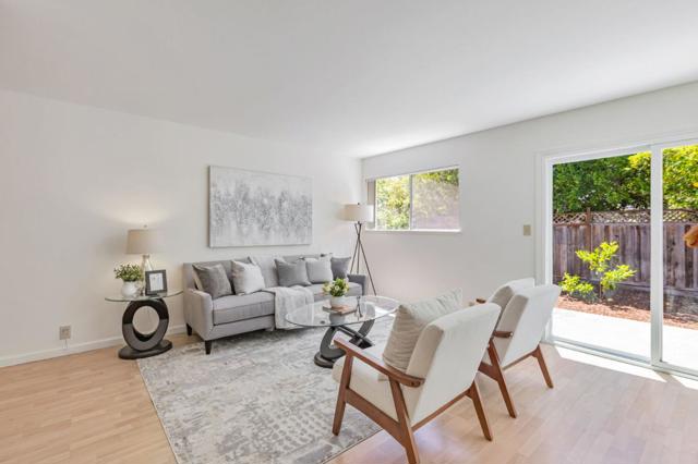 3210 South Court, Palo Alto CA: https://media.crmls.org/mediaz/67a9538b-5021-4490-a416-fedf5e1ce23a.jpg