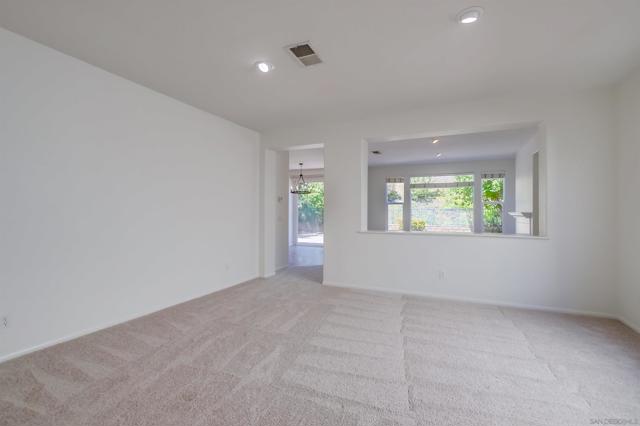 11532 Creekstone Lane, San Diego CA: https://media.crmls.org/mediaz/67a95a68-8b4e-4d9b-b8c8-61a1f8614e02.jpg