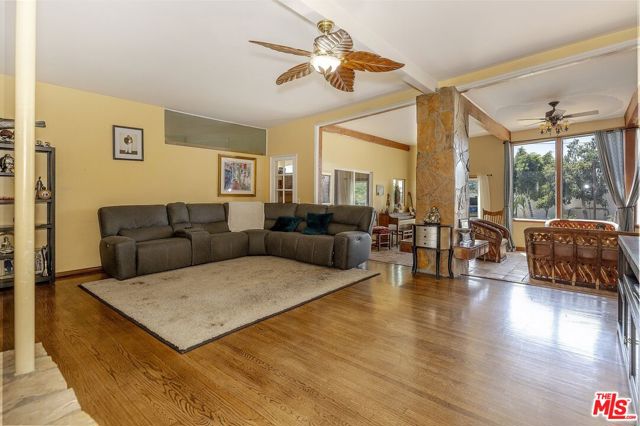 14175 Bergstrom Place, Sylmar CA: https://media.crmls.org/mediaz/67a96f14-2c77-4b5f-b884-3a7240beb939.jpg