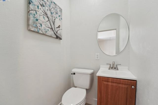 2155 42nd ave, Oakland CA: https://media.crmls.org/mediaz/67aa7bfb-5a57-4a44-a642-ab8566caedd2.jpg