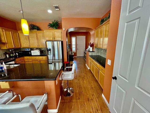 1732 W Westlake Drive, Roseville CA: https://media.crmls.org/mediaz/67aa96f3-5919-4c24-a43f-50768b89e7c6.jpg