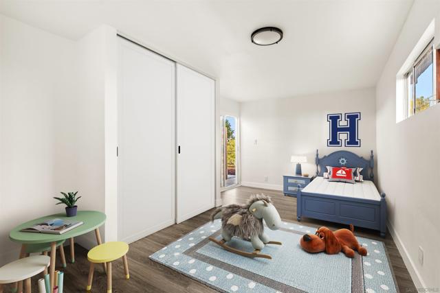 3811 Boren St, San Diego CA: https://media.crmls.org/mediaz/67ac7d9b-81e3-478e-9643-a45c116181c1.jpg