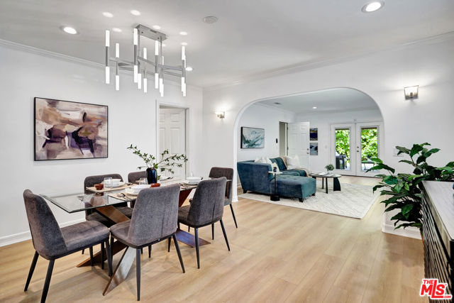 4476 Calhoun Avenue, Sherman Oaks CA: https://media.crmls.org/mediaz/67ad06cf-cb9a-4b13-bcb7-7f7469eebb96.jpg
