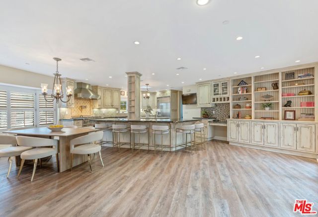 24901 Jim Bridger Road, Hidden Hills CA: https://media.crmls.org/mediaz/67ad5c86-72d6-4f8f-81d1-761ee222c3ed.jpg