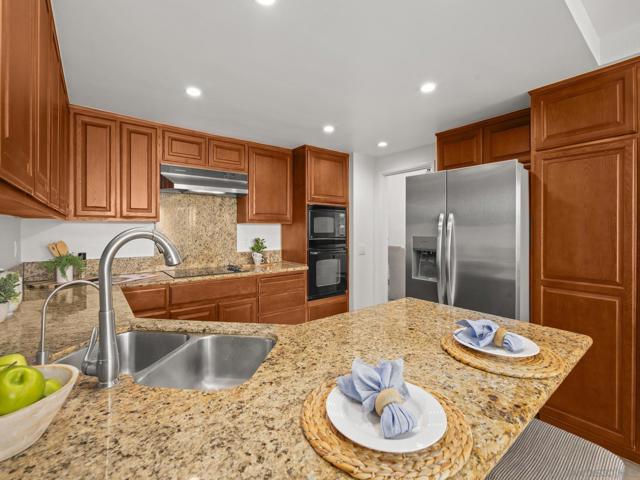 103 Tunapuna Ln, Coronado CA: https://media.crmls.org/mediaz/67ae083d-a092-4e67-8c38-e518a20cb394.jpg